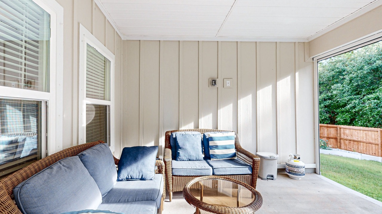 Photo of Livingroom in Gulf Breeze