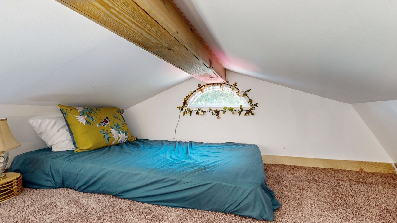 Photo of Bedroom in Delta