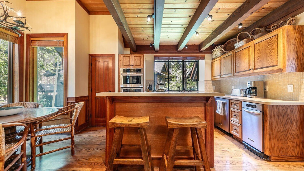 Photo of Kitchen in Chambers Lodge