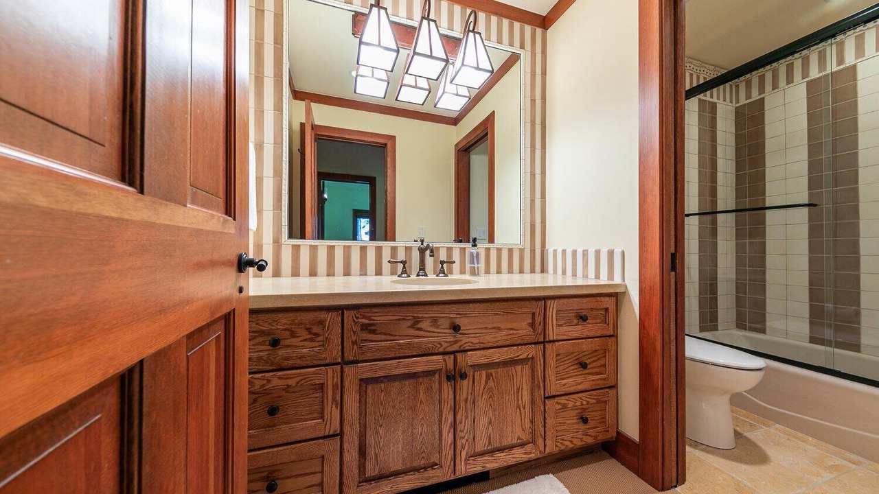 Photo of Bathroom in Chambers Lodge