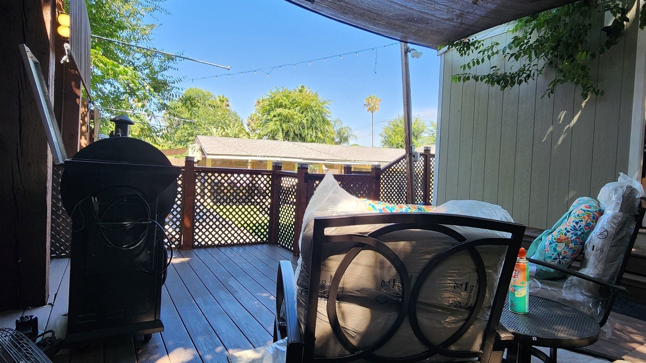 Photo of Patio Balcony in Woodland Hills
