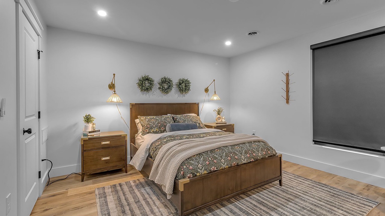 Photo of Bedroom in Williamsville