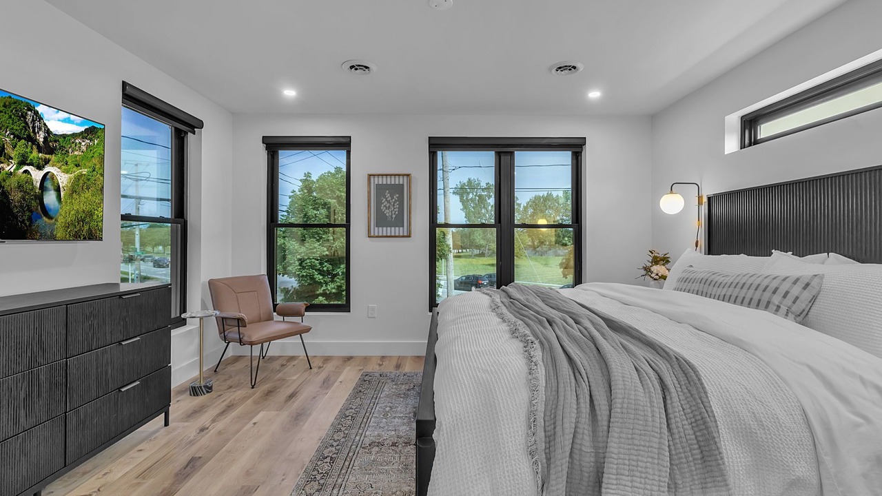 Photo of Bedroom in Williamsville