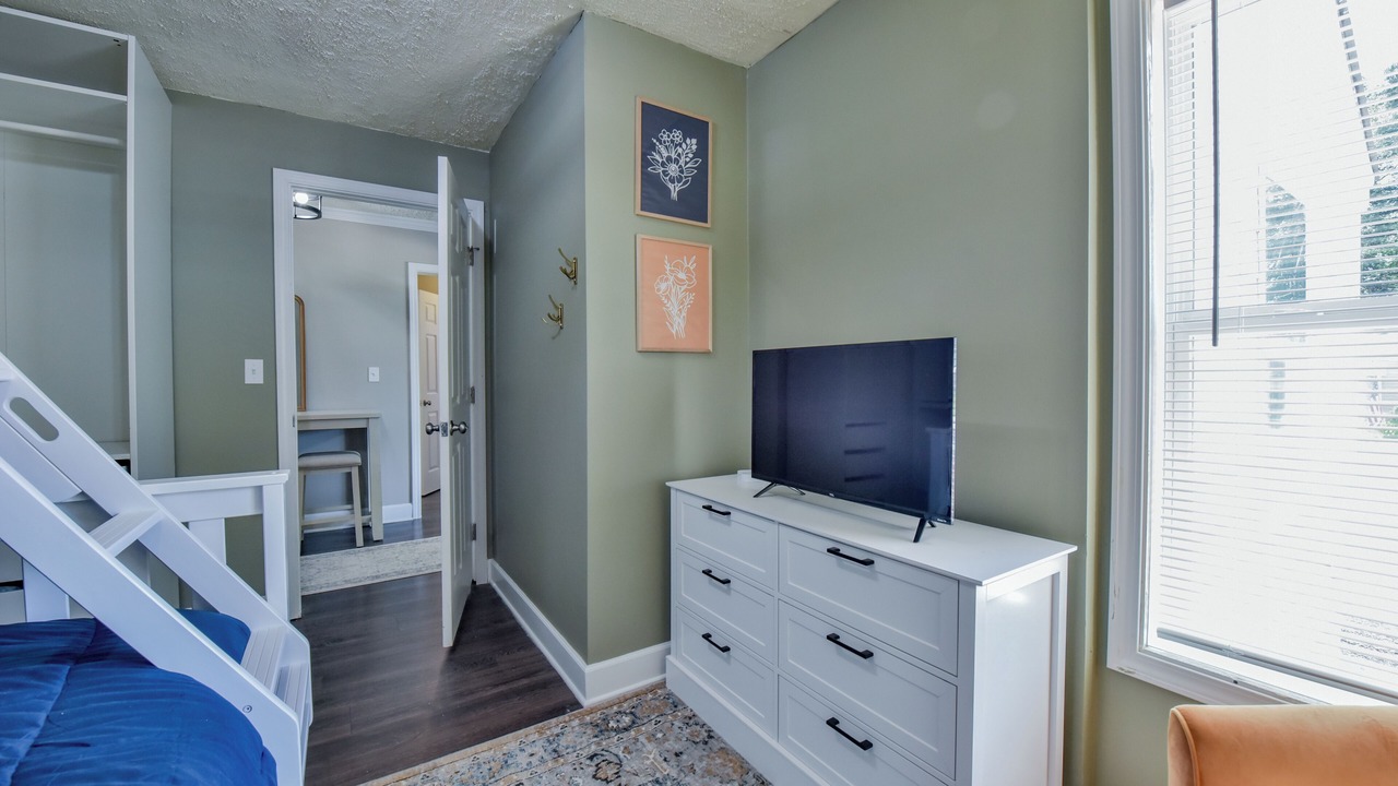 Photo of Bedroom in Tuscaloosa