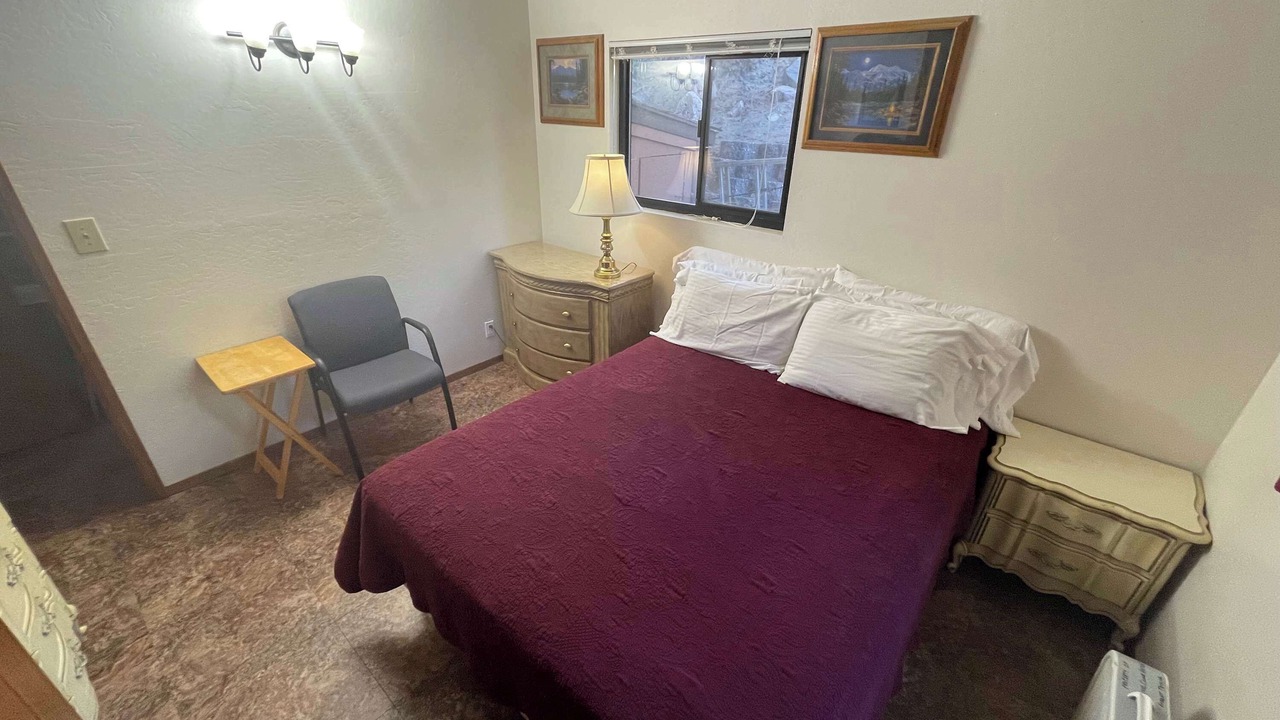 Photo of Bedroom in Elk Point