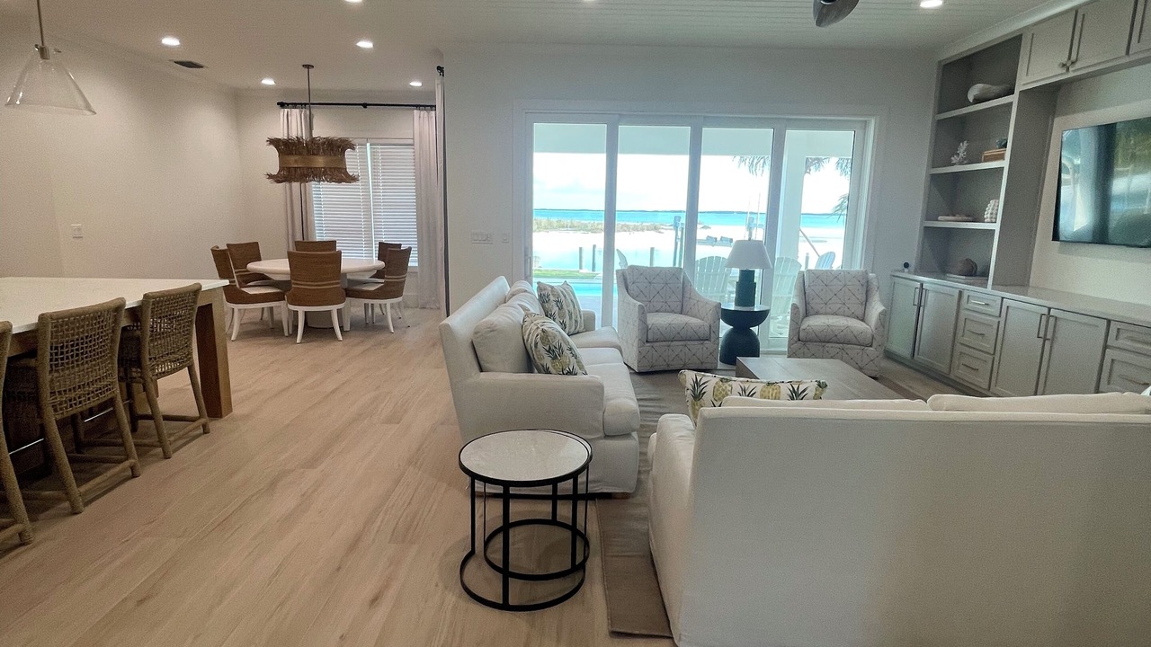 Photo of Livingroom in Treasure Cay