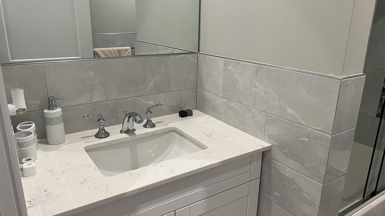 Photo of Bathroom in Palisades Park