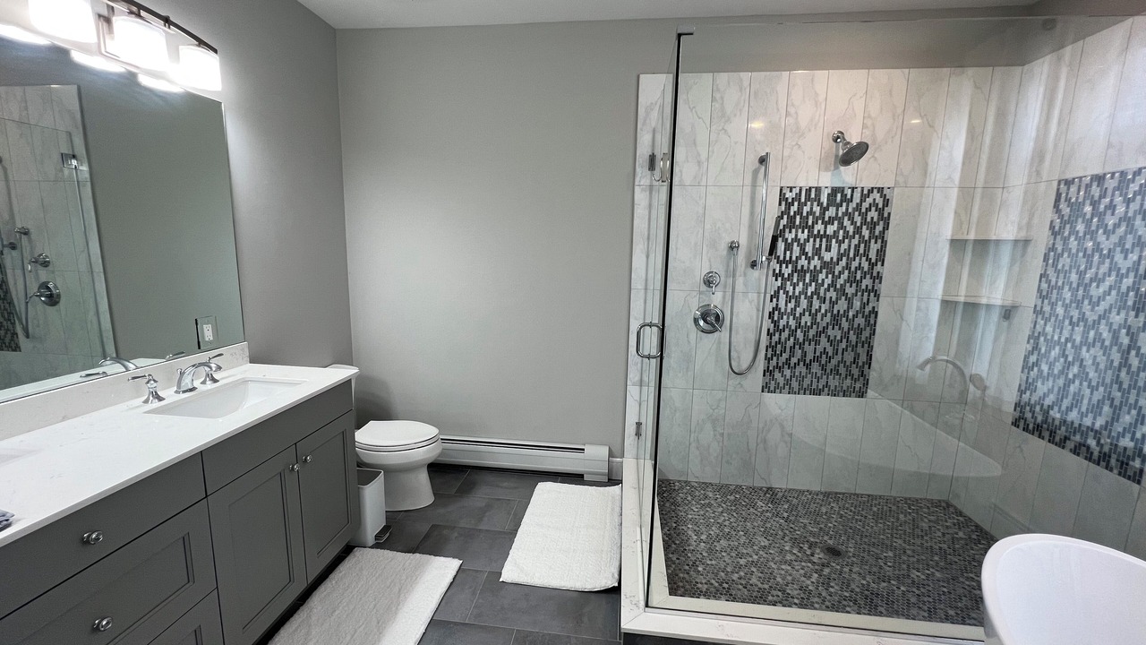 Photo of Bathroom in Palisades Park