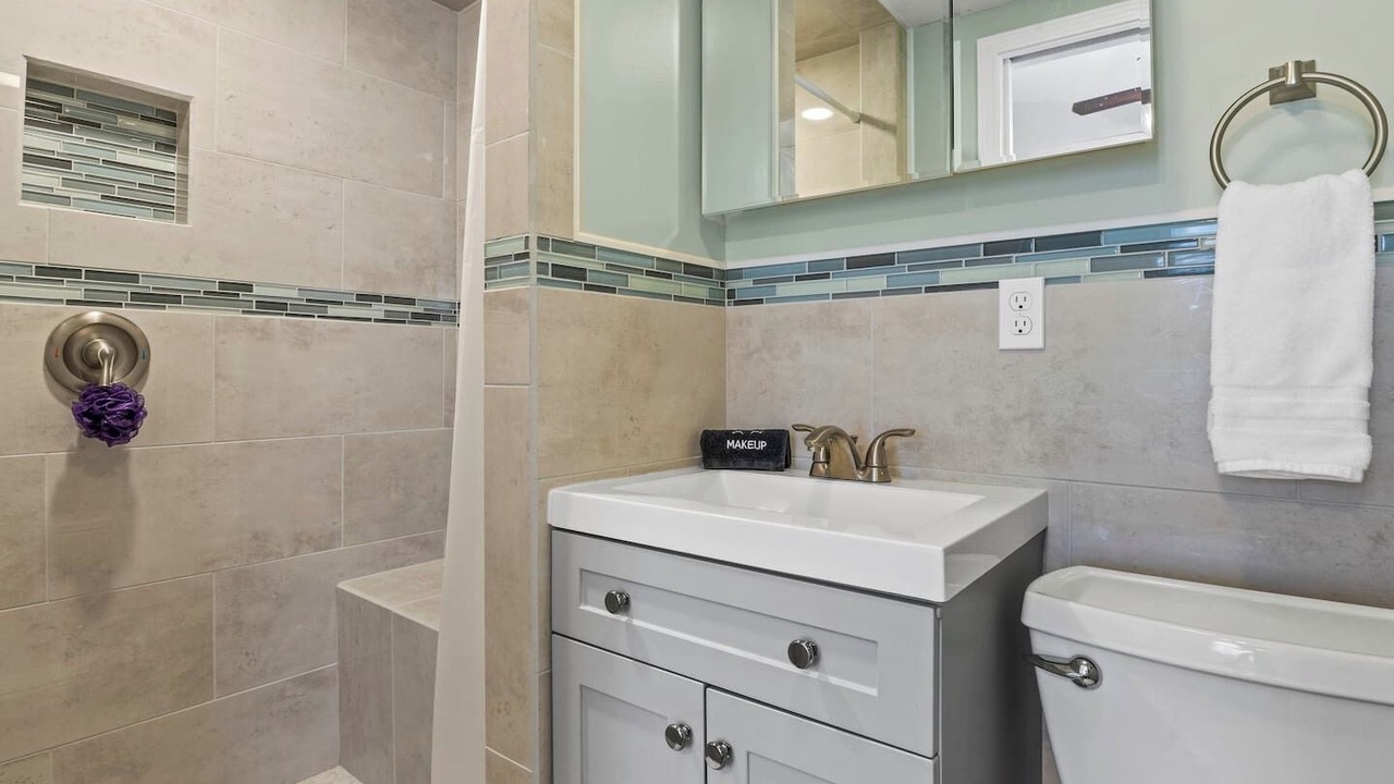 Photo of Bathroom in Town of Richmond