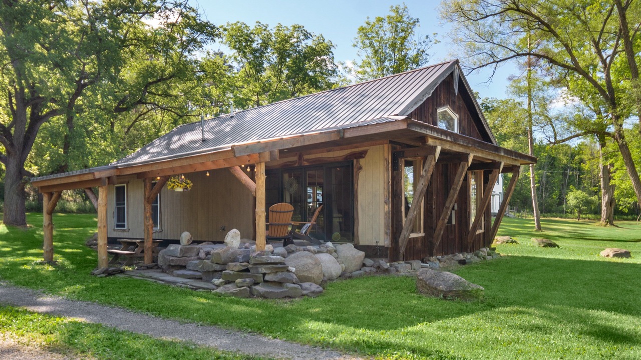 Photo of Outdoor in Burdett