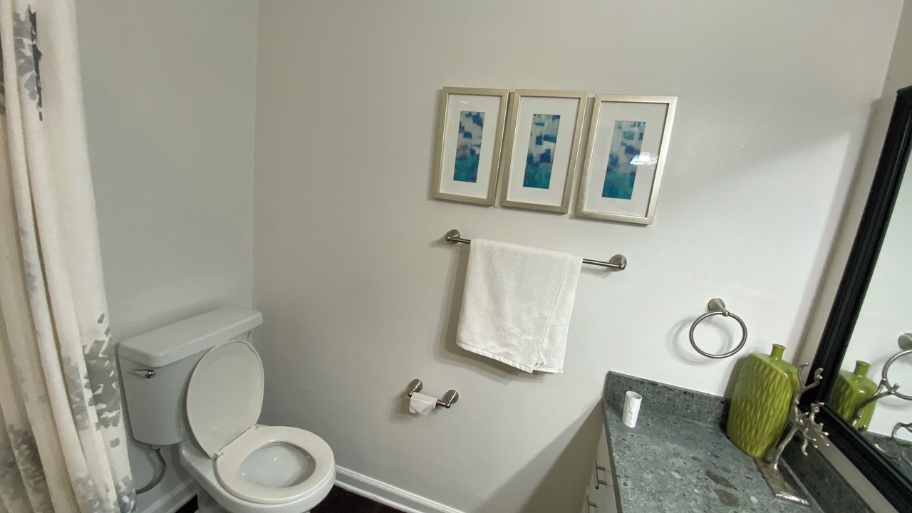 Photo of Bathroom in Wilshire