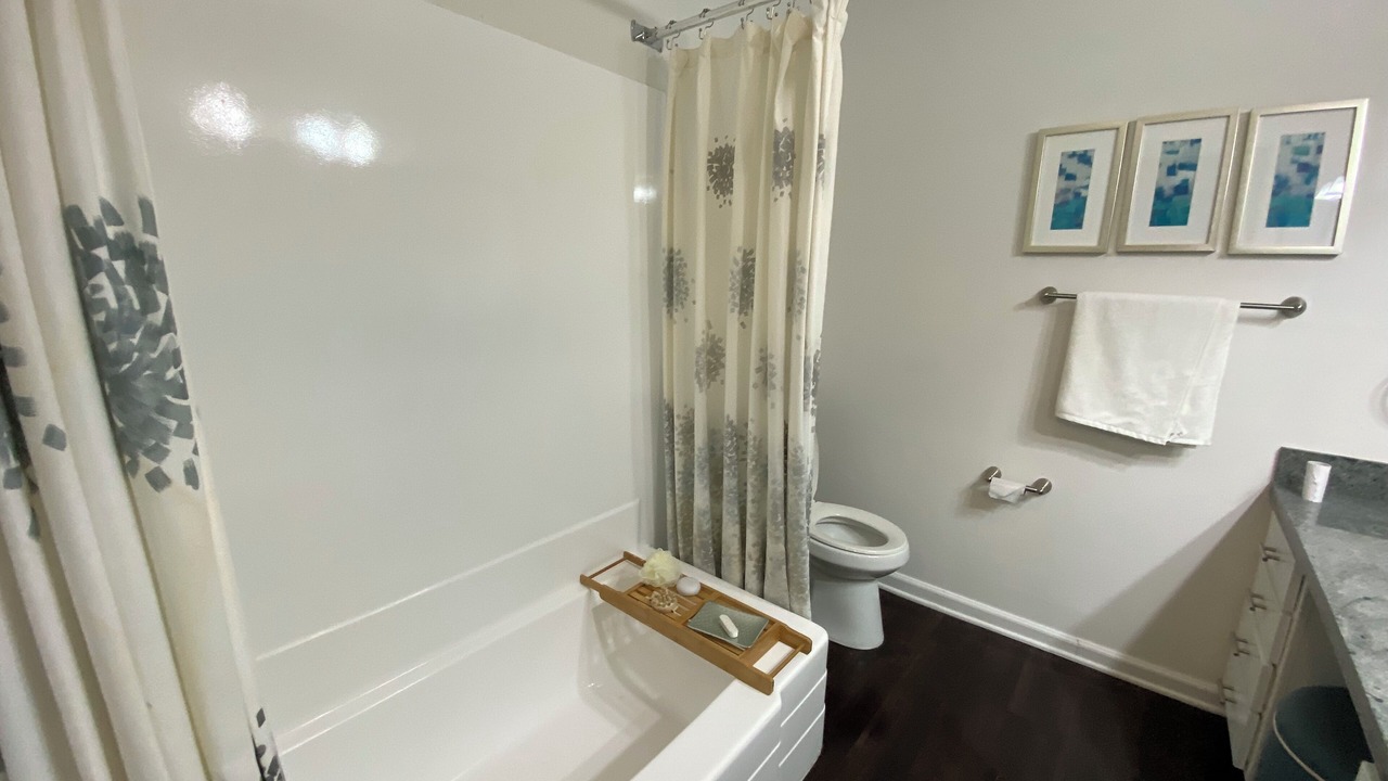 Photo of Bathroom in Wilshire