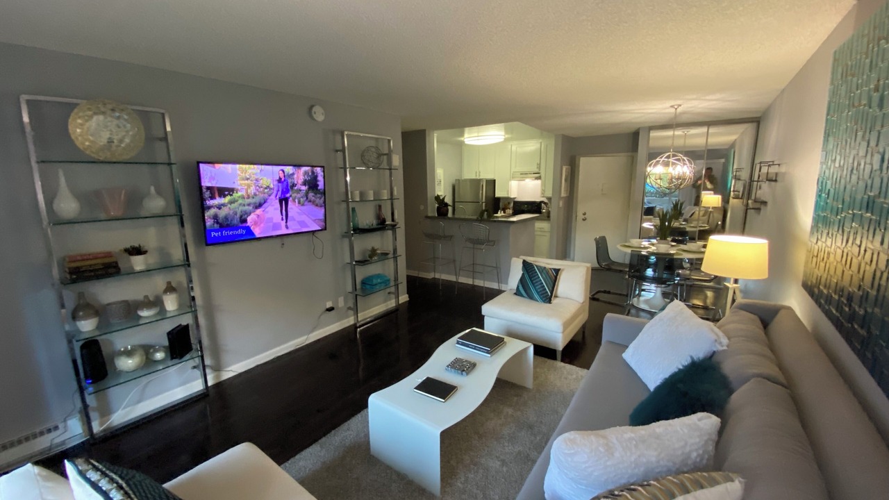 Photo of Livingroom in Wilshire