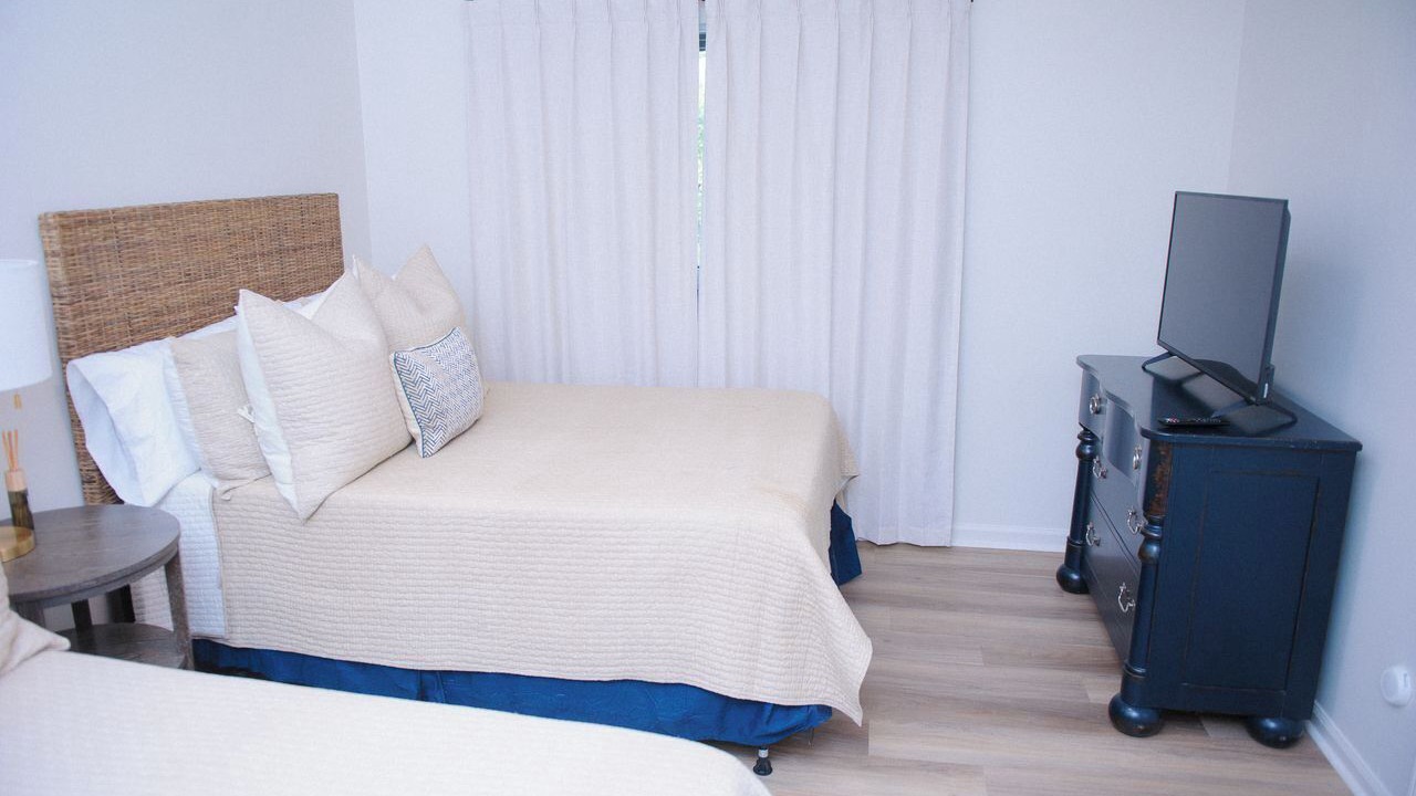 Photo of Bedroom in Northport