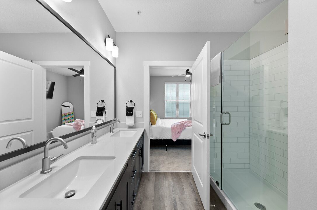 Photo of Bathroom in Deerwood