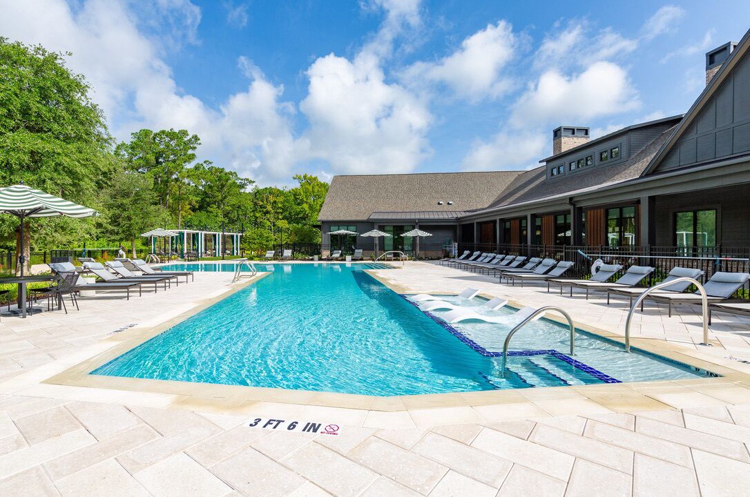 Photo of Outdoor in Deerwood