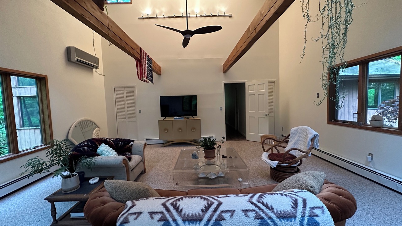 Photo of Livingroom in Highland Mills