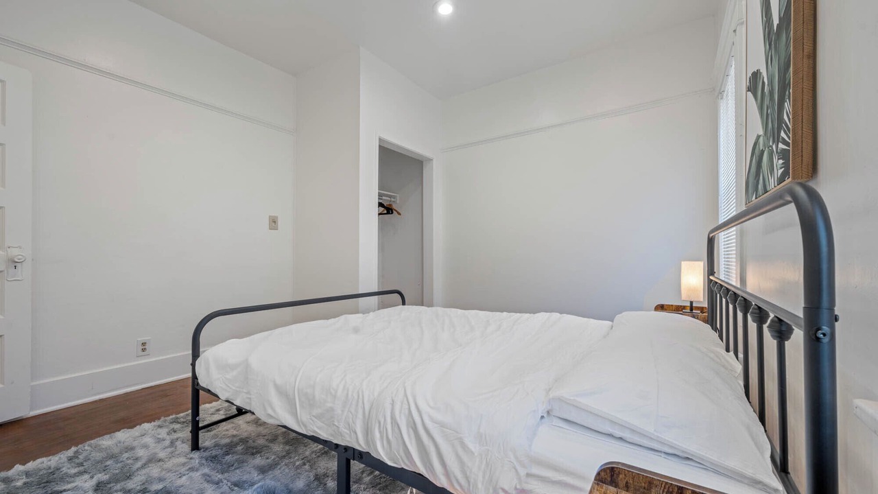 Photo of Bedroom in Downtown Los Angeles
