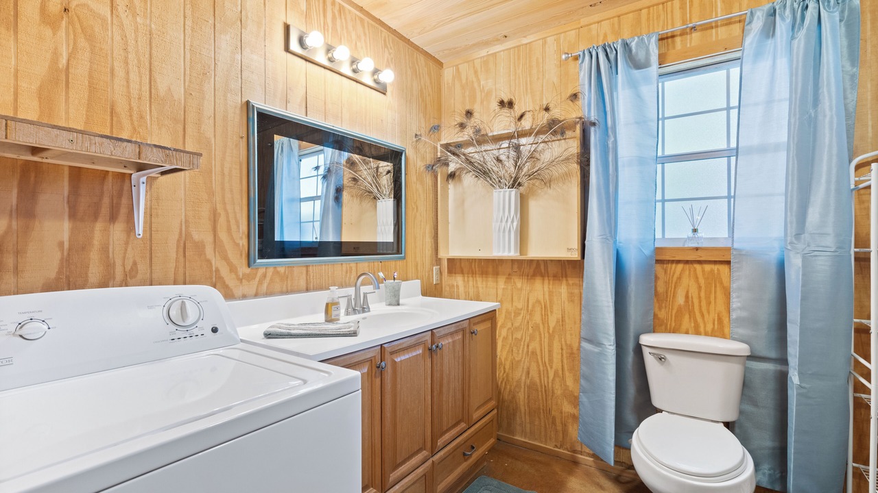 Photo of Bathroom in Pope