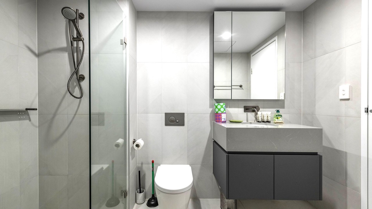 Photo of Bathroom in Reid