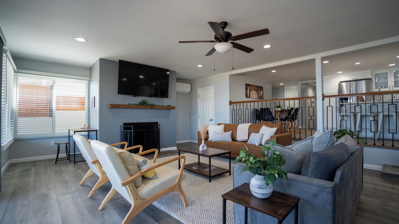 Photo of Livingroom in Lake Elsinore