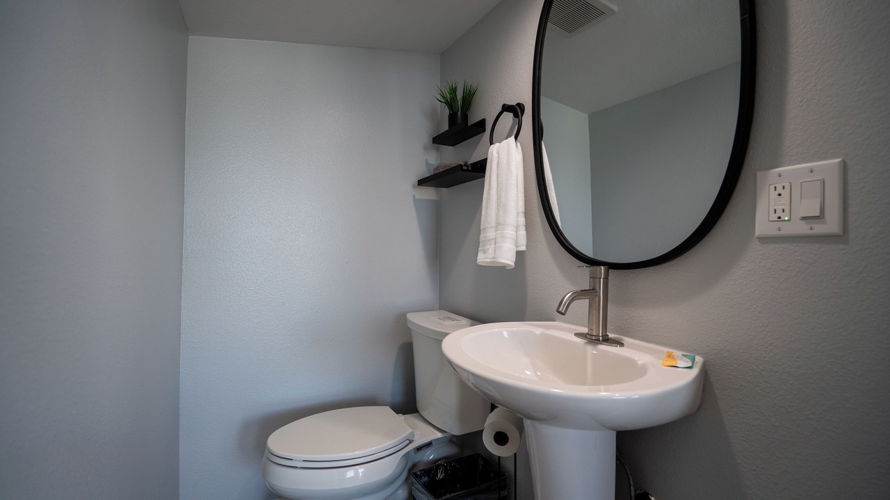Photo of Bathroom in Lake Elsinore