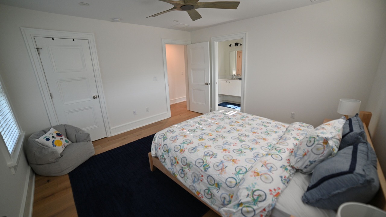 Photo of Bedroom in Spring Lake