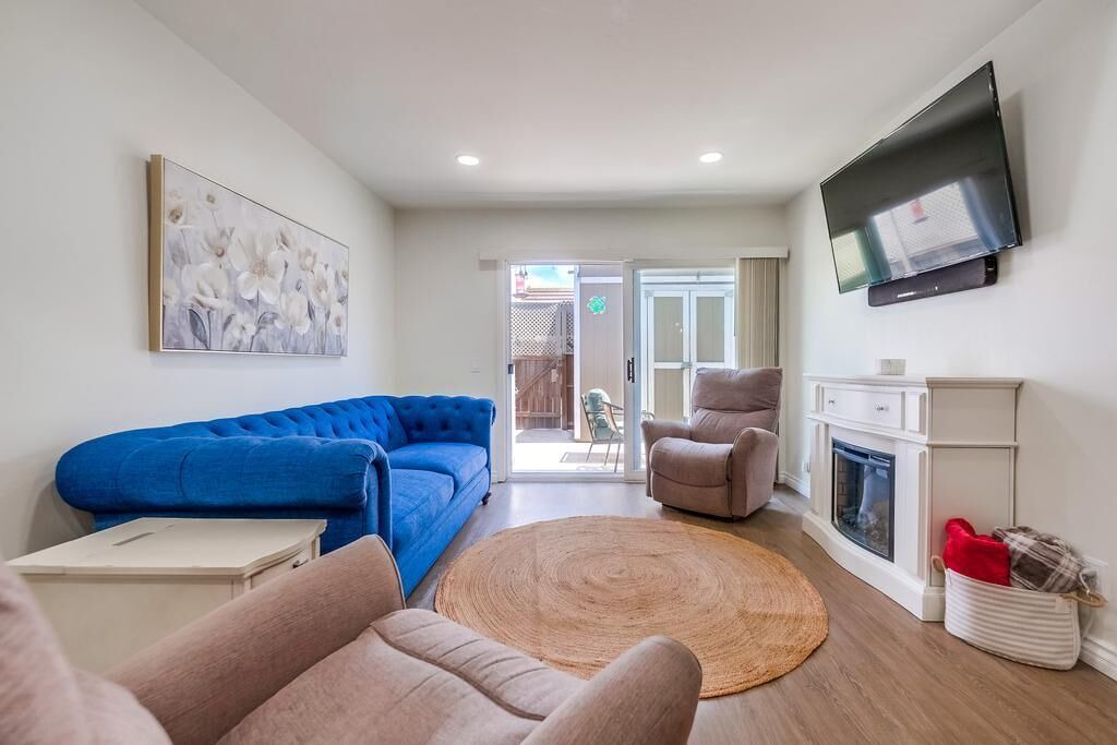 Photo of Livingroom in Cypress