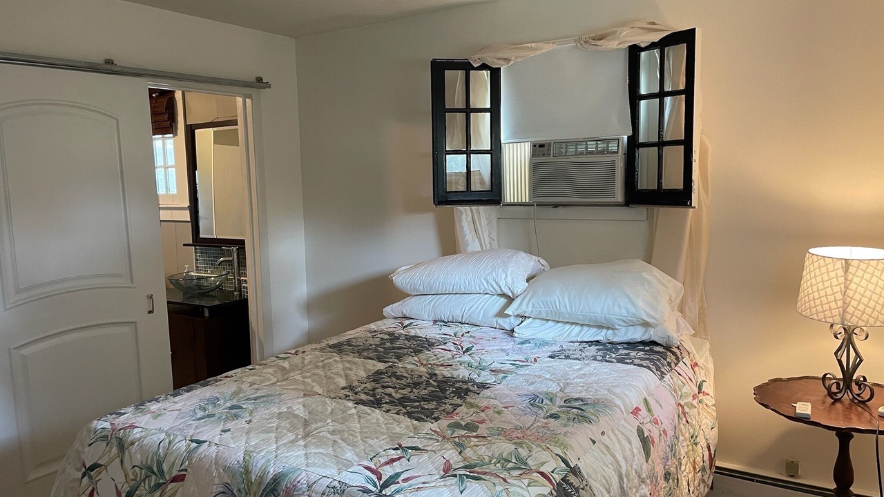 Photo of Bedroom in Lakeville