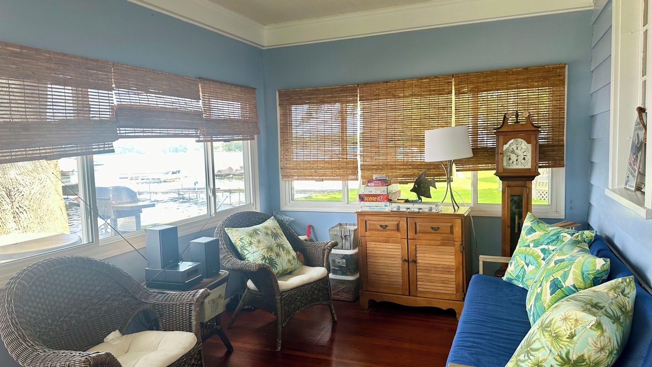 Photo of Livingroom in Lakeville