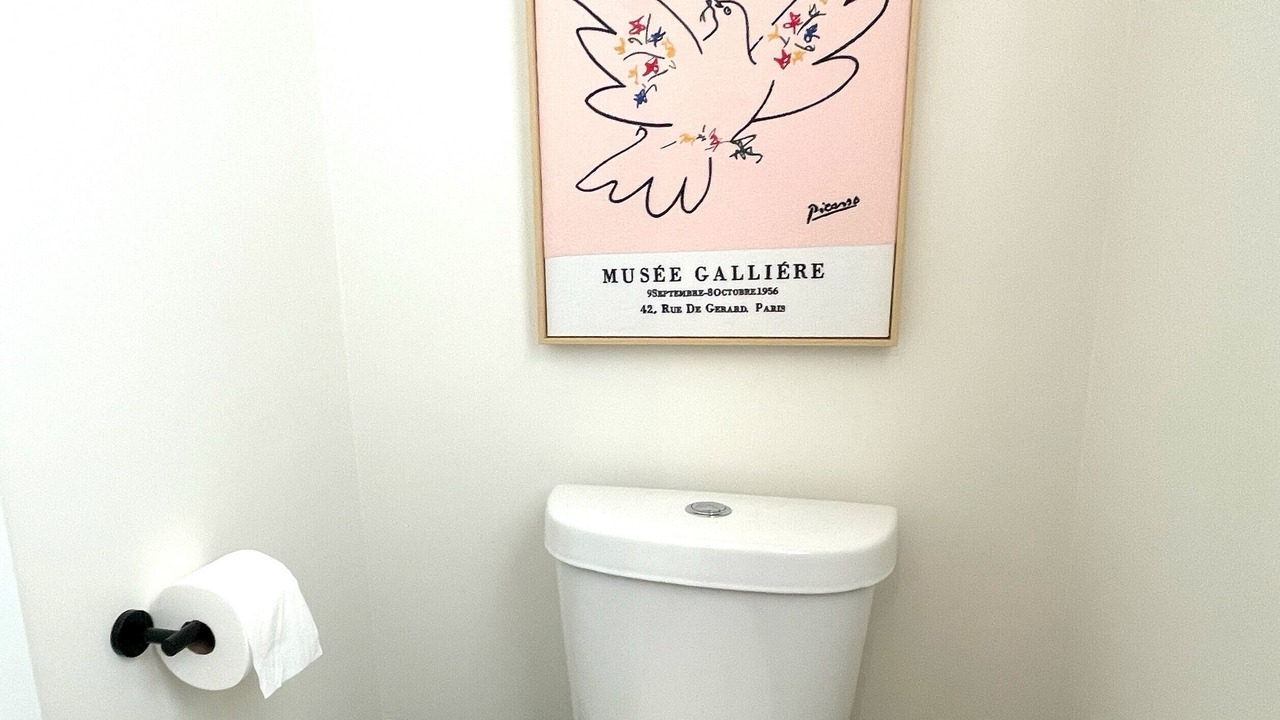 Photo of Bathroom in Harbor