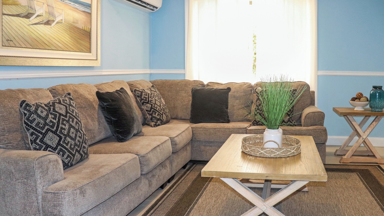 Photo of Livingroom in Downtown
