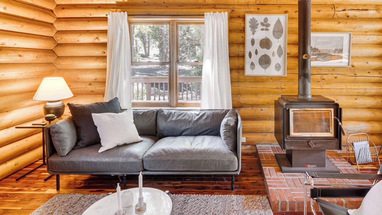Photo of Bedroom in Pine Mountain Club