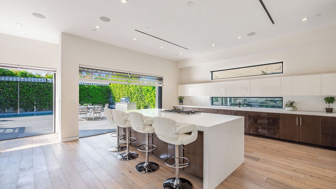 Photo of Kitchen in Greater Wilshire - Hancock Park
