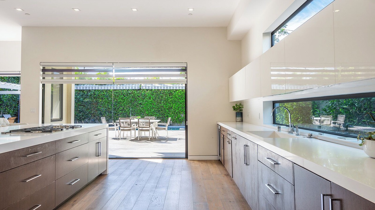 Photo of Kitchen in Greater Wilshire - Hancock Park
