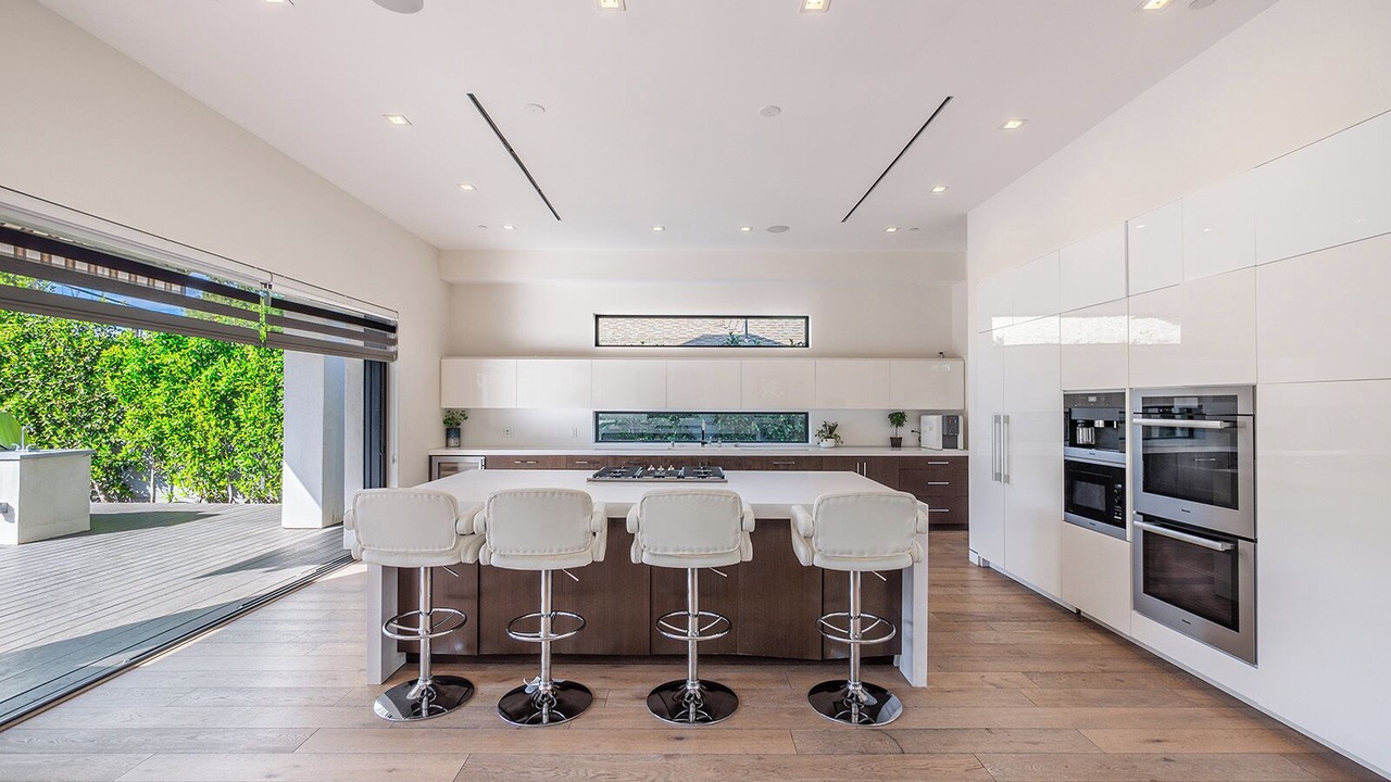 Photo of Kitchen in Greater Wilshire - Hancock Park