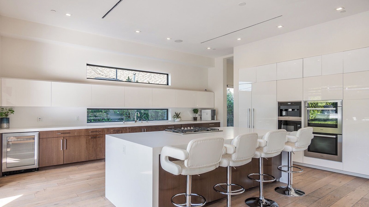 Photo of Kitchen in Greater Wilshire - Hancock Park