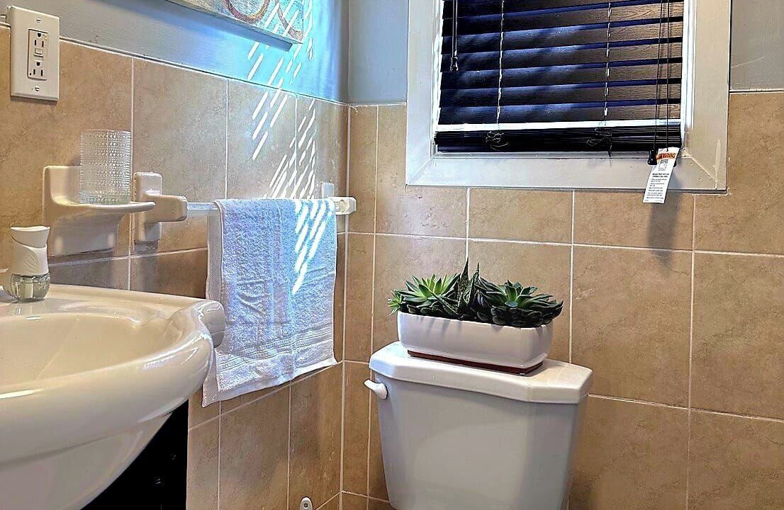 Photo of Bathroom in Newark