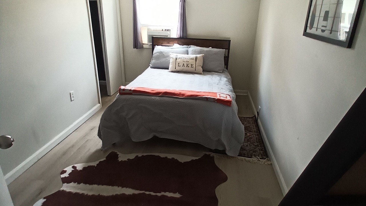Photo of Bedroom in Conesus