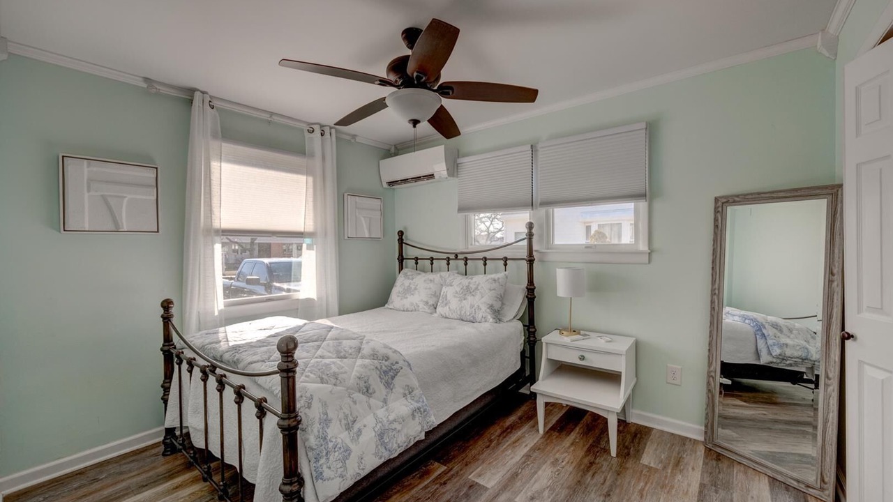Photo of Bedroom in Village Green