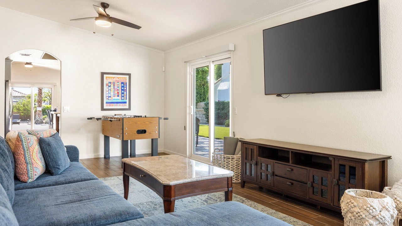 Photo of Livingroom in Desert Club Estates