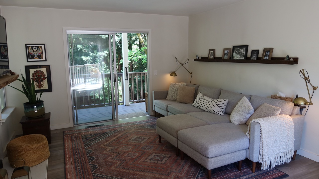 Photo of Livingroom in Felton