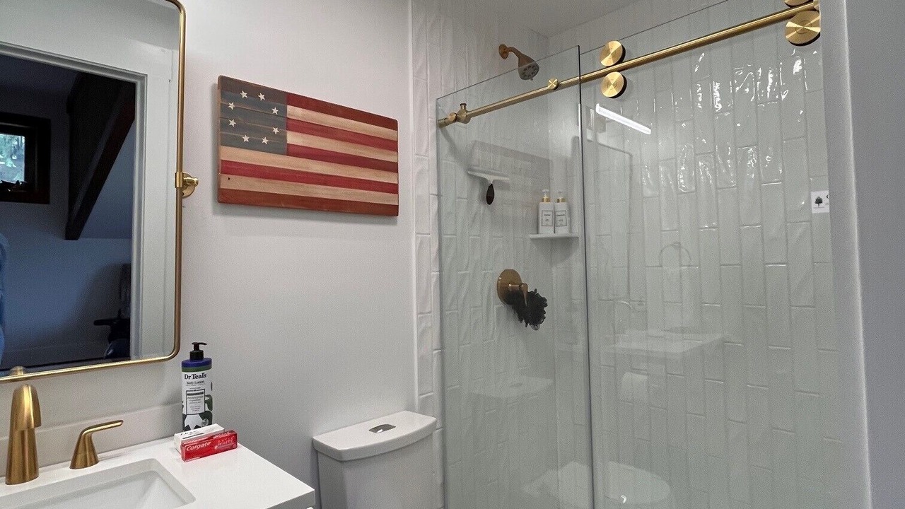 Photo of Bathroom in Naples