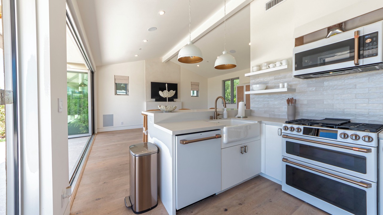 Photo of Kitchen in Western Malibu