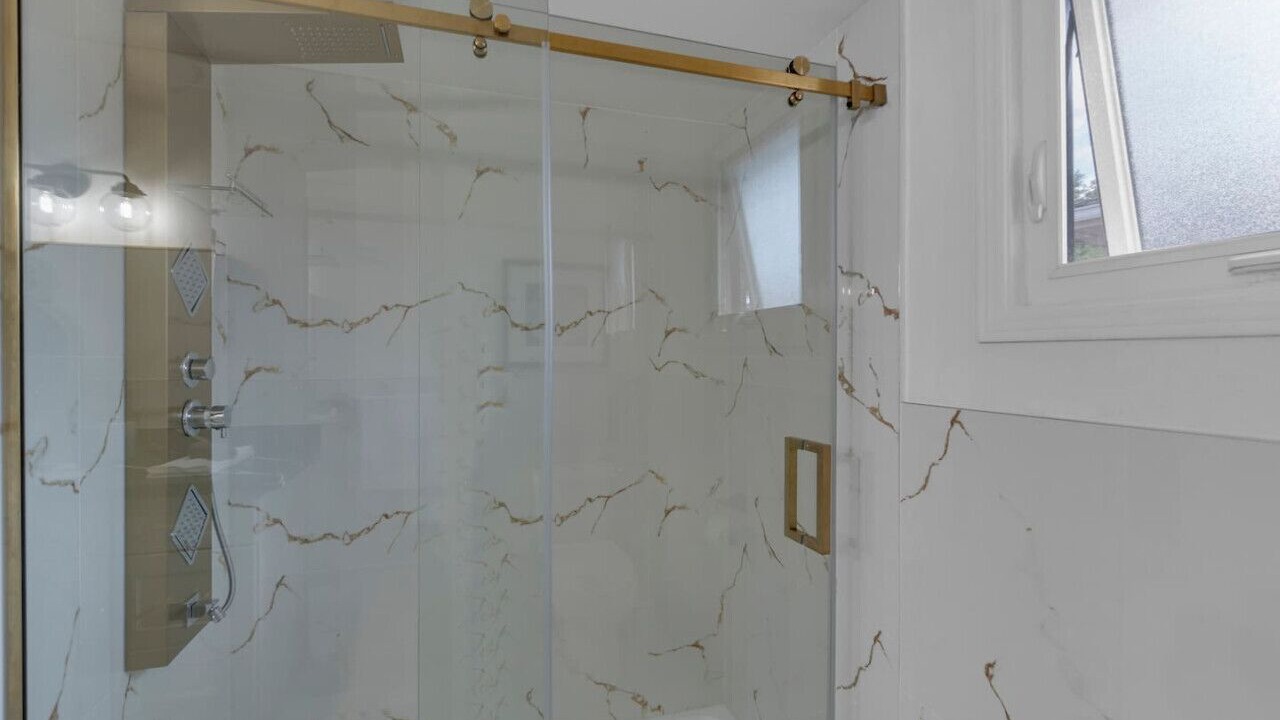 Photo of Bathroom in Erin Mills