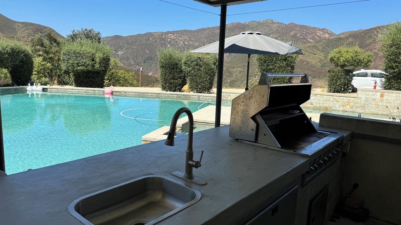 Photo of Patio Balcony in Malibu