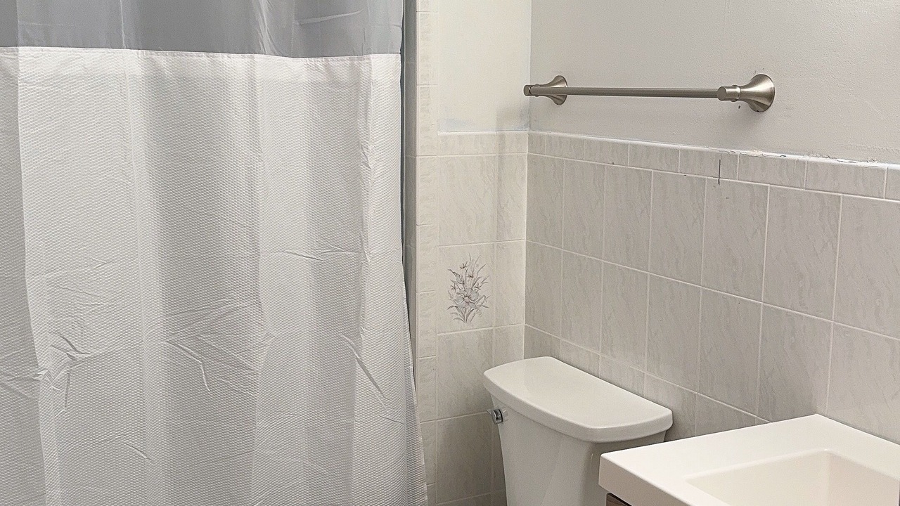 Photo of Bathroom in Sparrow Bush