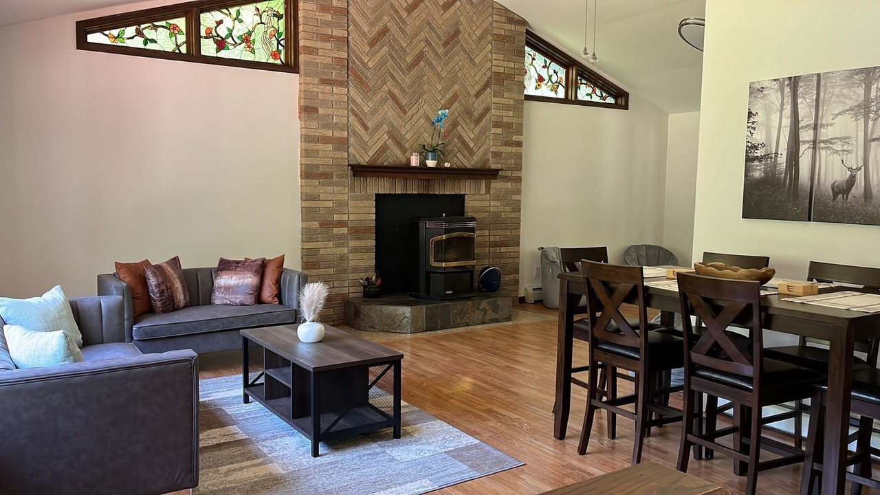 Photo of Livingroom in Sparrow Bush
