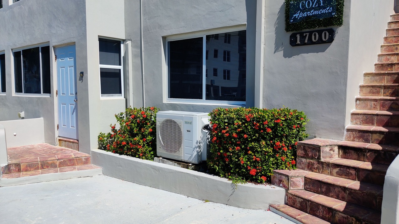Photo of Outdoor in Hollywood South Central Beach