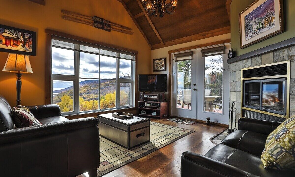 Photo of Livingroom in Petite-Riviere-Saint-Francois